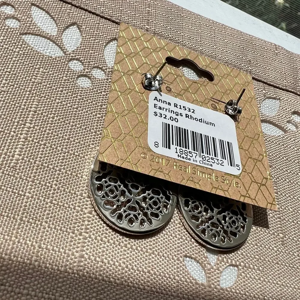 NWT Real Simple Style 